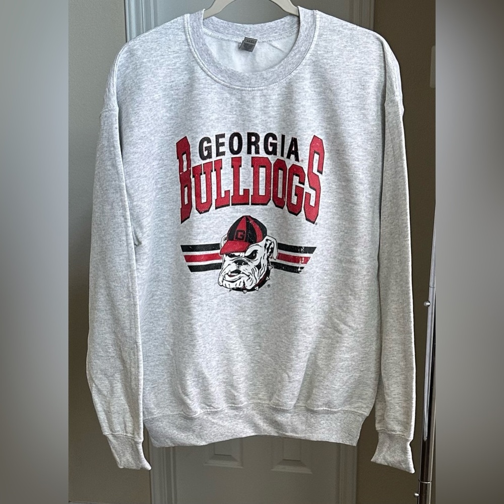 Gildan Gray Georgia Bulldogs Crewneck Sweatshirt NWOT